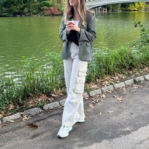 Abercrombie cargo pants ￼